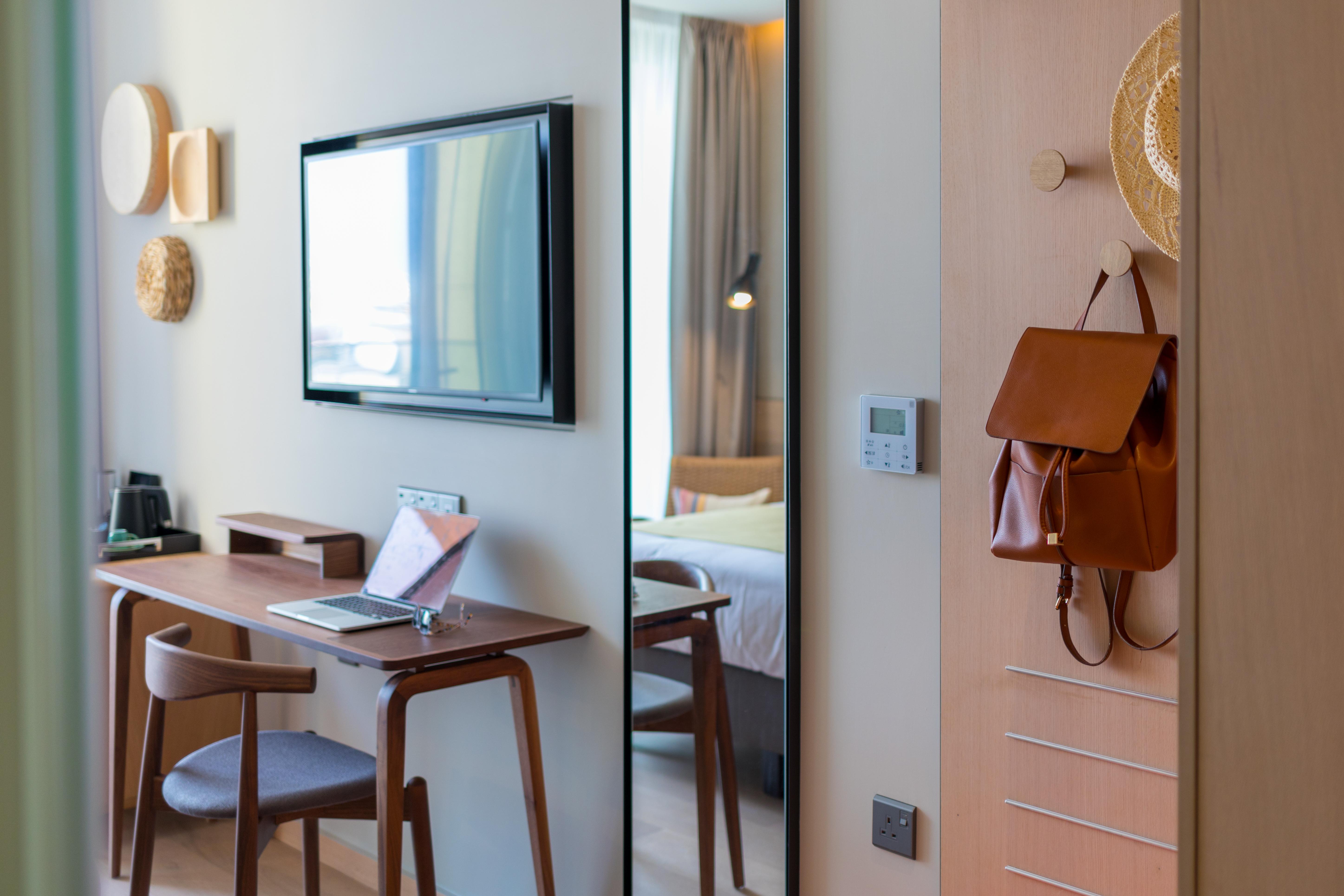 Hotel Indigo Larnaca By Ihg-Adults Only Eksteriør billede